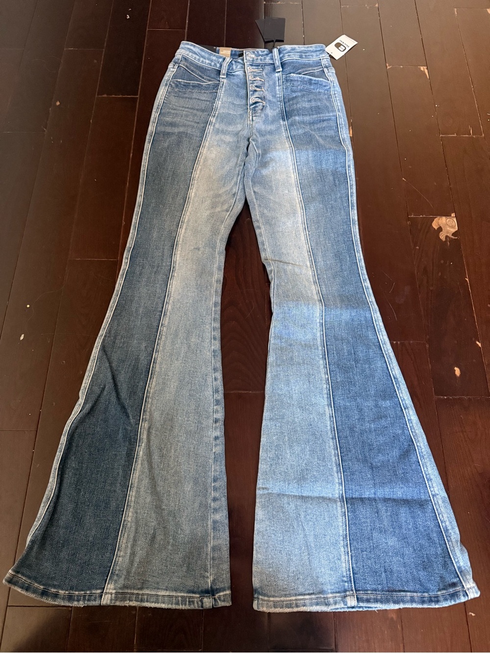 Buckle Jeans (3 pairs sold as a set). 1. Size 25X34 2. Size 27 3. Size 27X31.5